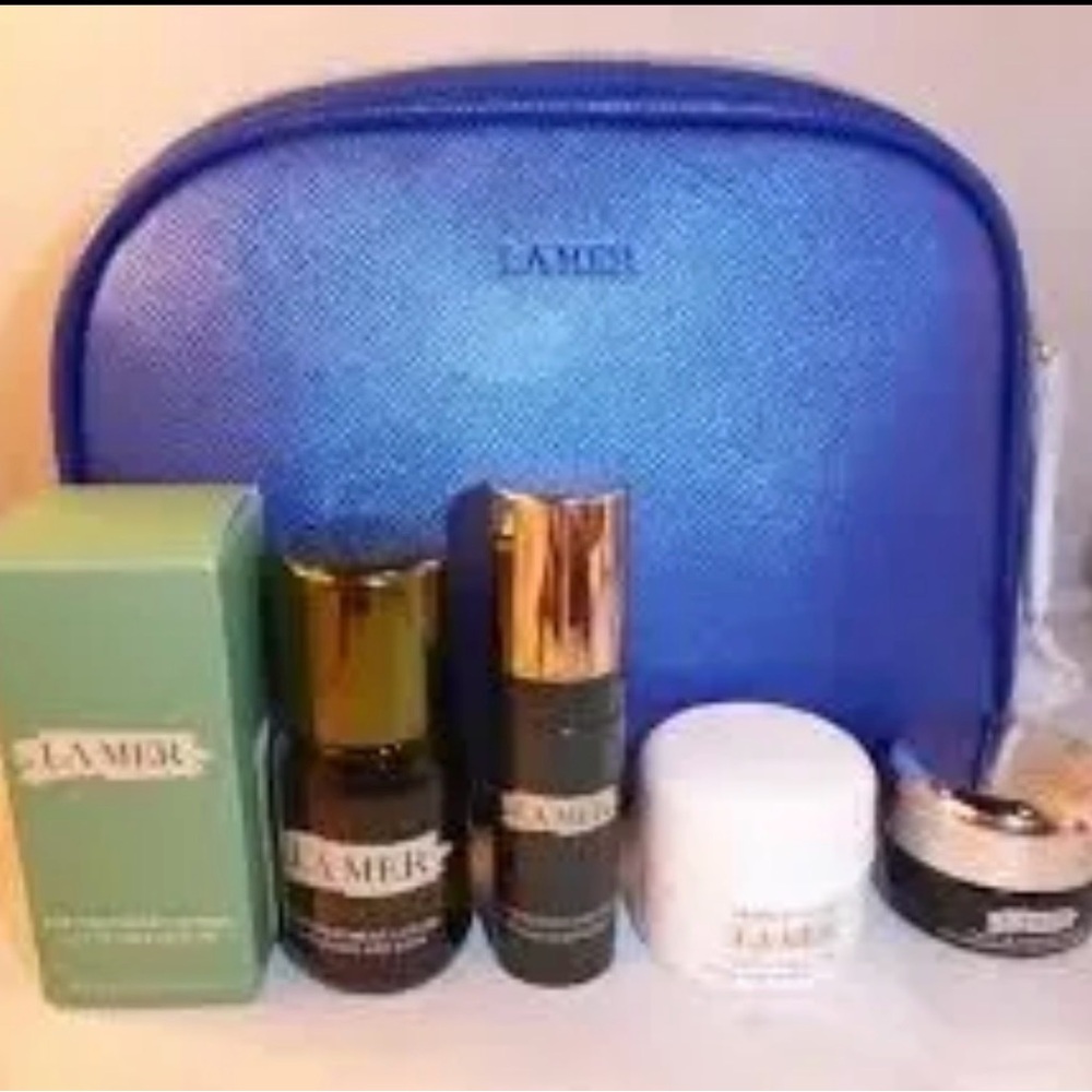 La Mer Green and Blue Mini Skincare Set with Blue Pouch